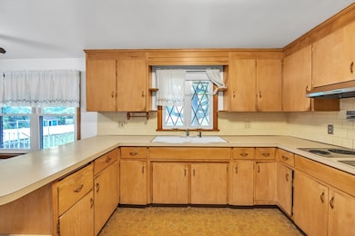 411 Franklin St, Framingham, MA 01702 - photo 7