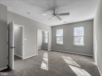 10053 Woolen Kilt Ct, Bristow, VA 20136 - photo 6