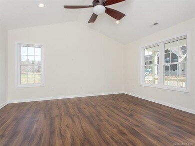 Photo of 28 Trillium Meadows Lane - Similar Interi