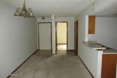 4285 Melissa Ct W, Jacksonville, FL 32210 - photo 3