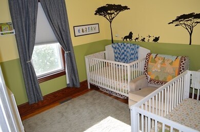 7 Winsor St, Fairhaven, MA 02719 - photo 3