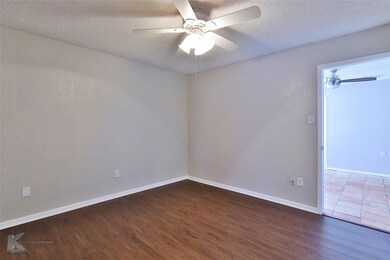 3242 Woodhollow Cir, Abilene, TX 79606 - photo 3