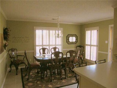 Breakfast Room -- photo shows it is large enought 