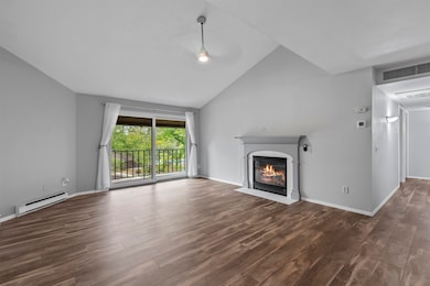 3114 Creekview Dr unit 3, Middleton, WI 53562 - photo 4