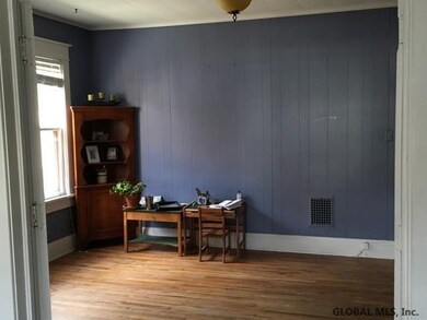 340 Taylor Ct, Troy, NY 12180 - photo 6