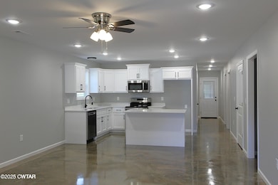 7139 Ellington Dr, Milan, TN 38358 - photo 3