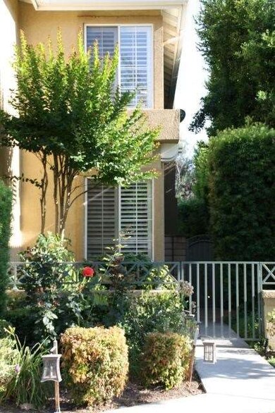 Entry from street
