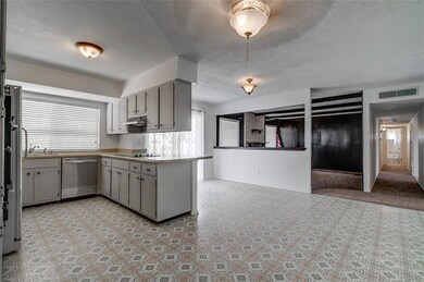 16001 Darrington Rd, Horizon City, TX 79928 - photo 4