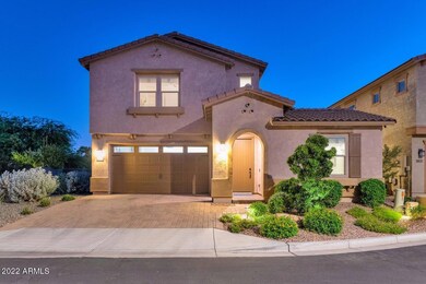 4637 E Daley Ln-large-005-049-4637 E Dal