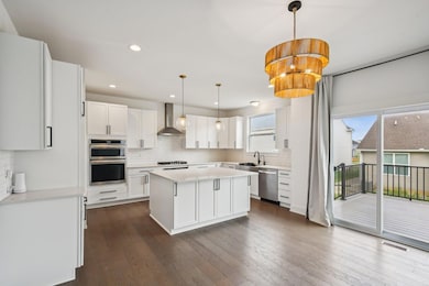 Open-Floor Kitchen/Dining Area