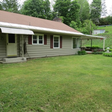 51 Glenn St, Adams, MA 01220 - photo 5