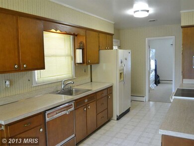 141 Calvert Towne Rd, Prince Frederick, MD 20678 - photo 2