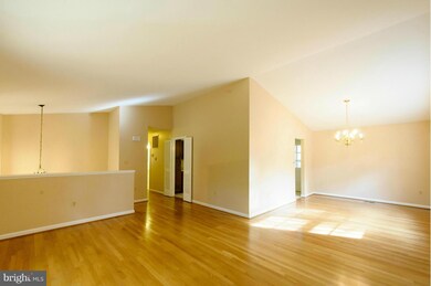 12305 Running Deer Rd, Manassas, VA 20112 - photo 3