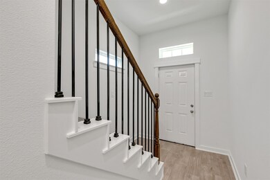 8139 Sunnyhill St, Houston, TX 77088 - photo 5