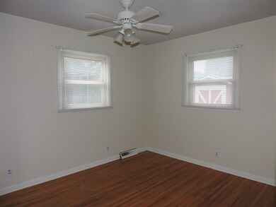 Remote fan light in bedroom