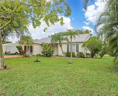 2050 SE West Dunbrooke Cir, Port Saint Lucie, FL 34952 - photo 4