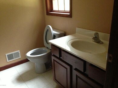 375 Goose Pond Rd, Lake Ariel, PA 18436 - photo 4