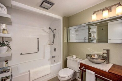 10014 W Highwood Ln, Sun City, AZ 85373 - photo 6