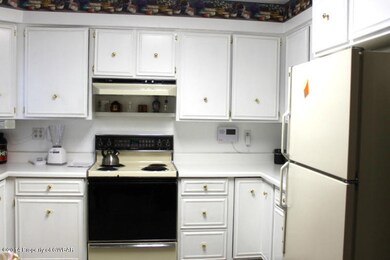 84 N Dawes Ave, Kingston, PA 18704 - photo 6