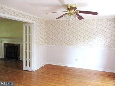 201 Cooper Dr, Wallingford, PA 19086 - photo 5