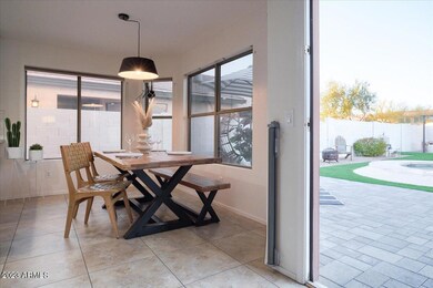 07-Dining Room