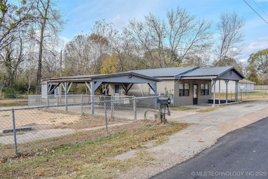 406 SE I St, Antlers, OK 74523 - photo 2