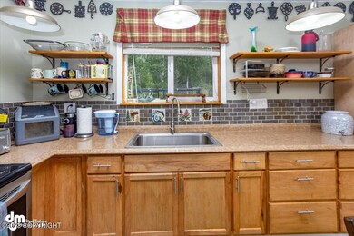 10-Kitchen_IMG_1800-Edit