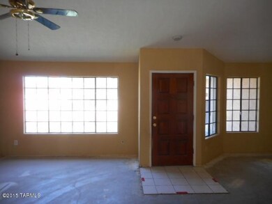 022-191524-LivingRm