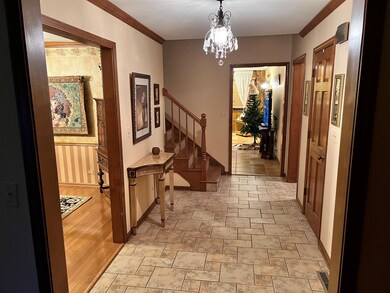 8S770 Wayewood Ln, Naperville, IL 60565 - photo 2