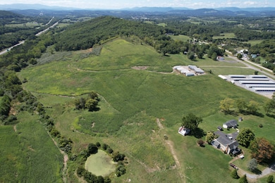 000 N Lee Hwy unit 11, Lexington, VA 24450 - photo 7