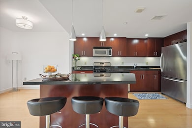 Ventana unit 908, Washington, DC 20004 - photo 4