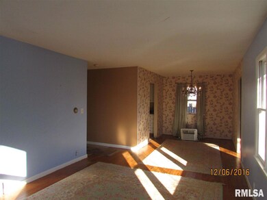 2339 Hawthorne Ct, Bettendorf, IA 52722 - photo 4