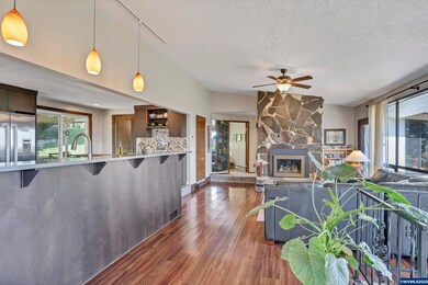 3377 13th St SE, Salem, OR 97302 - photo 7