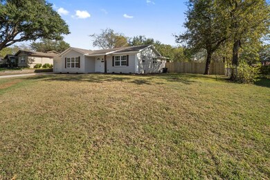 5124 Grove St, North Richland Hills, TX 76180 - photo 2