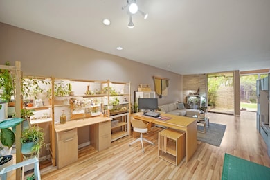 12625 Memorial Dr unit 11, Houston, TX 77024 - photo 6