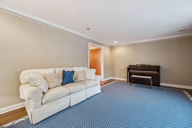 13-web-or-mls-1220-carron-dr
