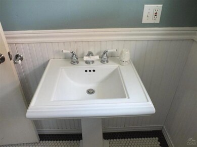 515 NW Columbia St, Bend, OR 97701 - photo 7