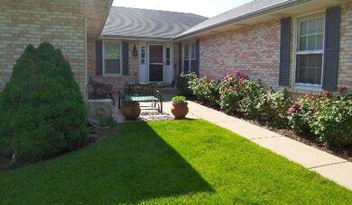 3815 Mallard Ln, Naperville, IL 60564 - photo 2