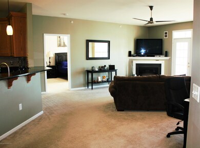 233 Mill Pond Way unit 43, Eatontown, NJ 07724 - photo 6