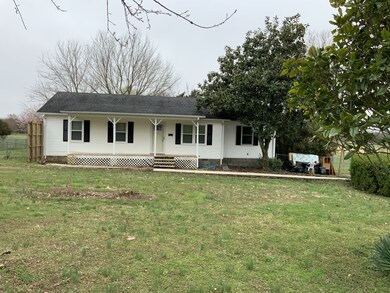 509 Philpot Rd, Bell Buckle, TN 37020 - photo 3