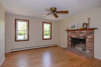 7 Gaskill Cir, Hopedale, MA 01747 - photo 6