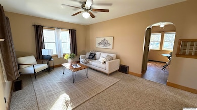 102 S Indiana Ave, Mason City, IA 50401 - photo 6