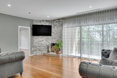 1265 Beacon St unit 601, Brookline, MA 02446 - photo 2