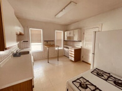 12-14 Edwin St, Brookline, MA 02445 - photo 4