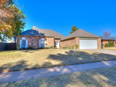 4313 Lyrewood Ln, Norman, OK 73072 - photo 2