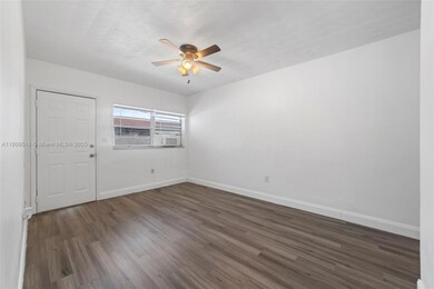 15940 NE 19th Ct unit 3, North Miami Beach, FL 33162 - photo 5