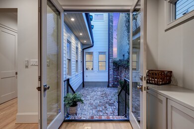 717 E 10th St, Houston, TX 77008 - photo 4