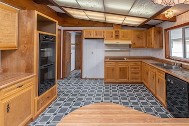 52128 Stearns Rd, La Pine, OR 97739 - photo 4