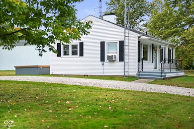 6435 W Lowell Rd, Columbus, IN 47201 - photo 6