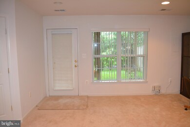 42819 Shaler St, Chantilly, VA 20152 - photo 4